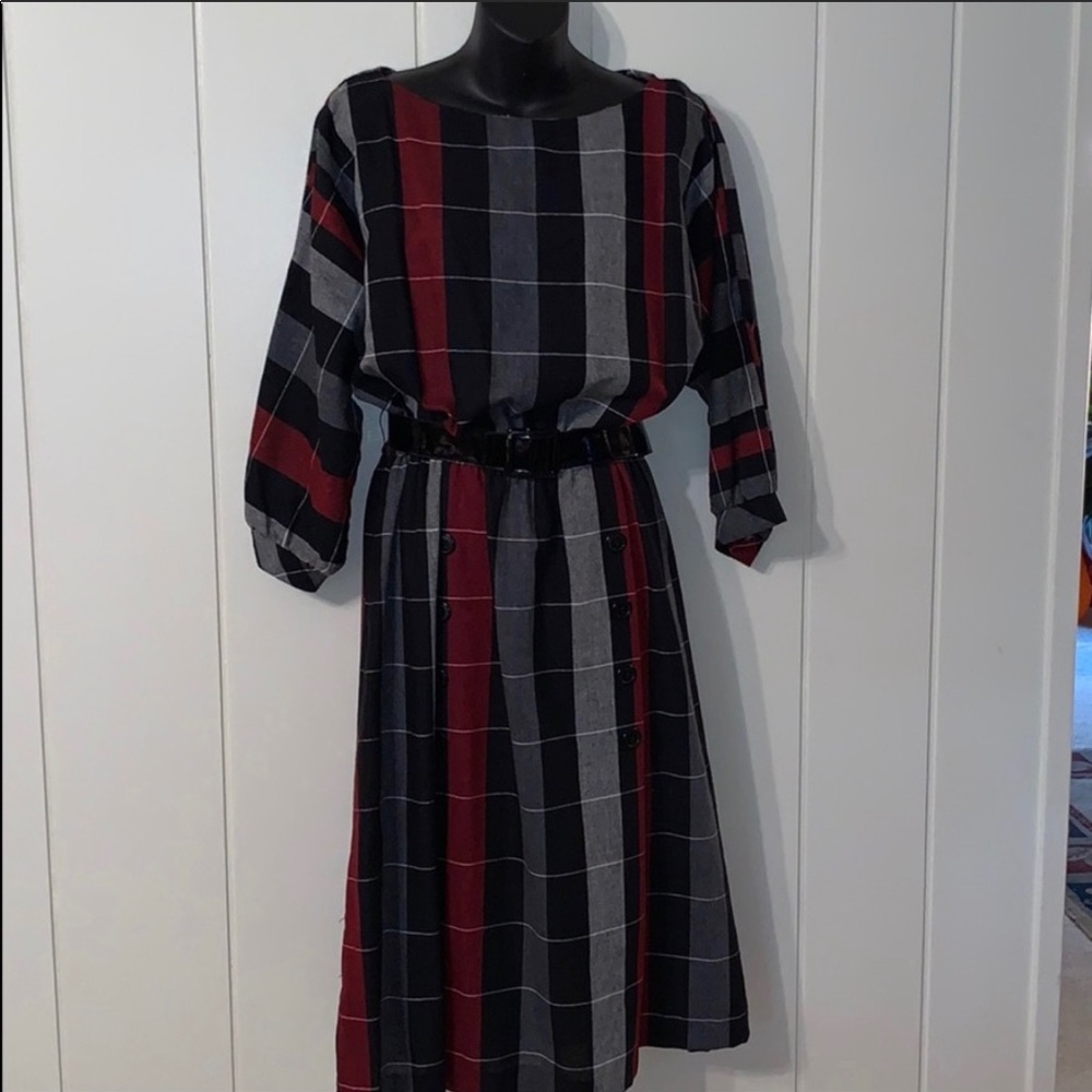 Great vintage 80s plaid dress -Excellent Condition